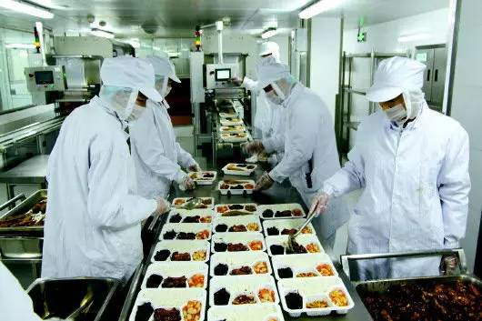 连锁餐饮须严控中央厨房“叠加”风险